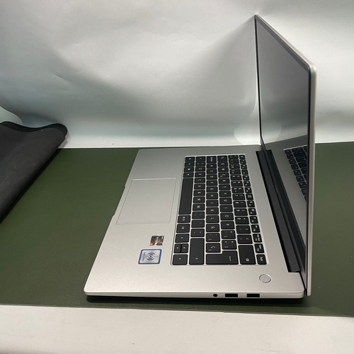 Notebook Huawei Matebook D15 Ryzen 5 3500u 8gb Ram 256gb Ssd (Usado)