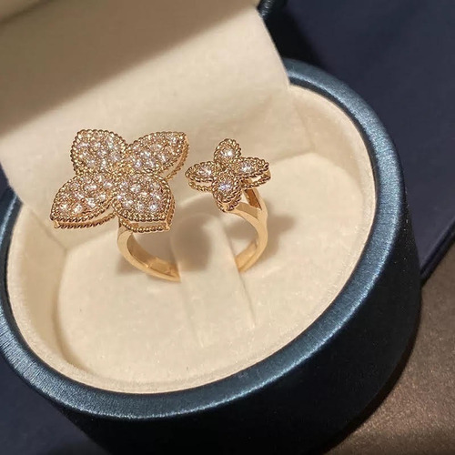 Imagen 2 de 3 de Anillo Mujer Trébol Zirconias Ajustable Unitalla Oro O Plata