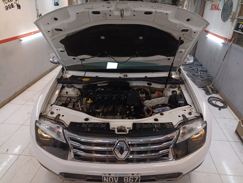 Imagen 3 de 10 de Renault Duster 2.0 4x4 Luxe Nav 138cv Gnc 2014