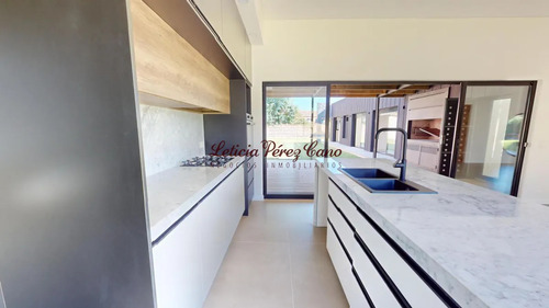 Venta Casa 3 Dormitorios En El Golf, Punta Del Este