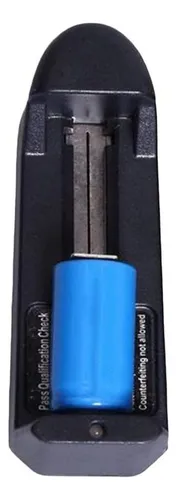 X10 Cargador Inteligente Baterias Recargables 18650 / 004106