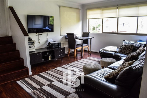 Casa En Venta De 7 Dorm. En Lo Barnechea