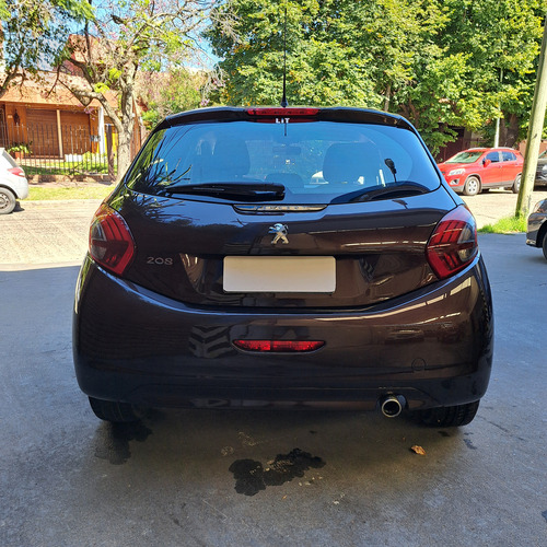 Peugeot 208 1.6 Active