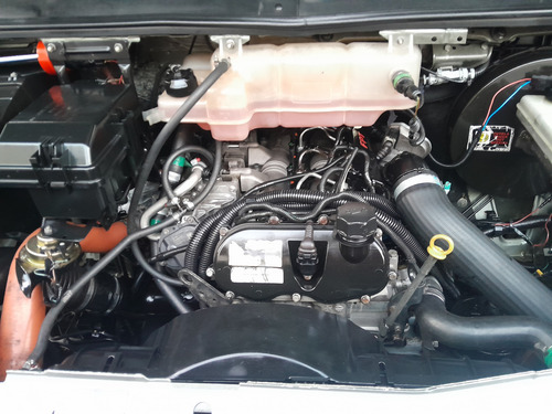 Iveco Daily 35s14 2013 Baú Com Motor Novo Ótimo Estado