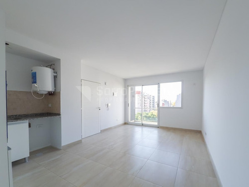 Imagen 3 de 12 de Departamento 2 Ambientes - Moron Norte