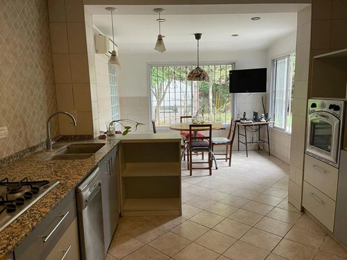 Venta Casa Con Jardin San Miguel, Excelente Ubicacion!