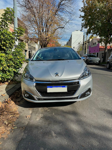 Peugeot 208 1.6 Feline Tiptronic