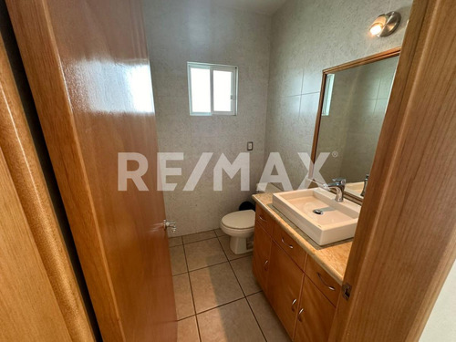 Casa En Venta En Claustros De Satiago