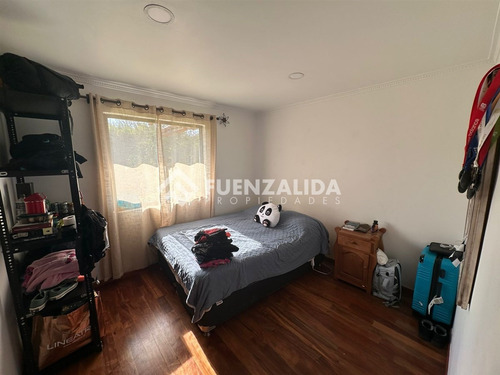 Casa En Arriendo De 7 Dorm. En Talagante