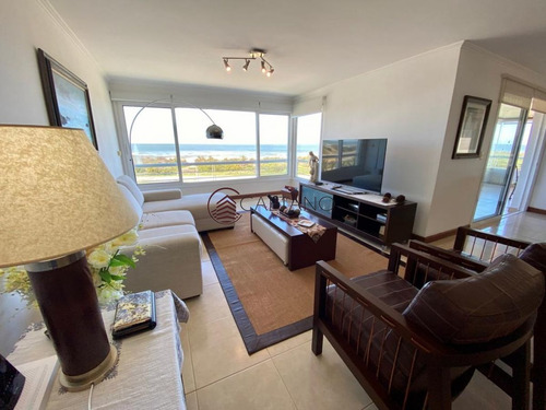 Imagen 2 de 30 de Apartamento 3 Dormitorios En Primera Línea, Playa Brava, Punta Del Este.