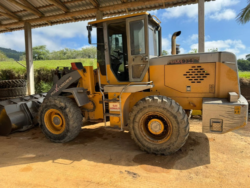 Pá Carregadeira Max Loader 7800 Horas