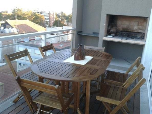 Imagen 13 de 23 de Alquiler Departamento Pinamar Dos Ambientes Centro Para 4 Personas Moderno Con Parrilla, Cochera, Pileta Y Balcón Terraza