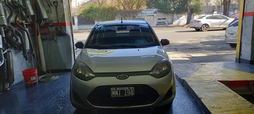 Imagen 2 de 18 de Ford Fiesta Max Fiesta Max1.6