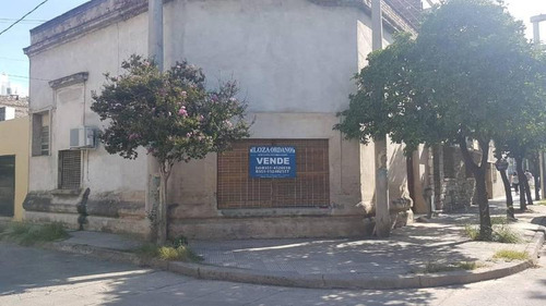 B° Pueyrredon, Casa 2 Dormitorios En Venta