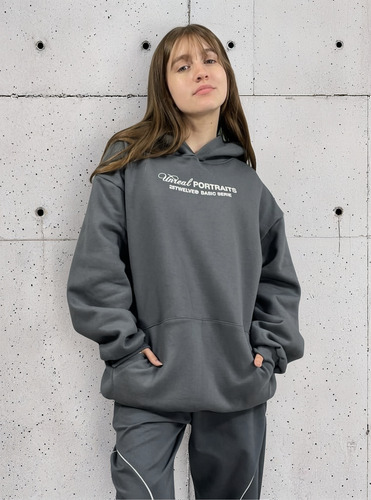 Buzo Unreal Friza Unisex Oversize Premium Moda