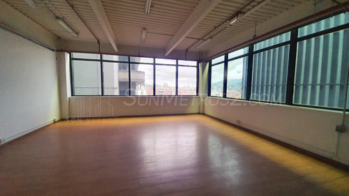 Imagen 5 de 14 de Oficina En Alquiler Chacao