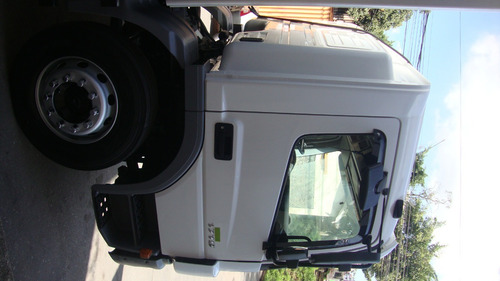 Imagem 13 de 22 de M.benz 1719 Atego Ano 2013 Bau Cabine Leito