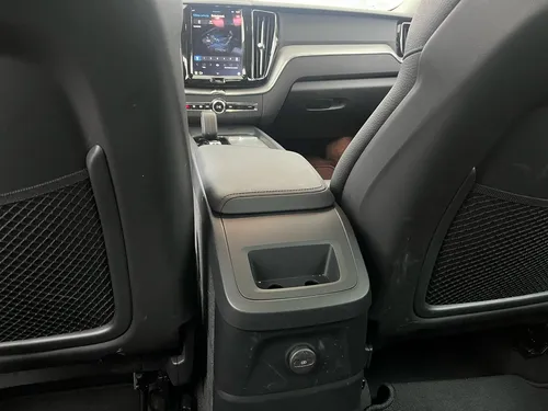 Volvo XC60 PLUS T8 4X4 PHEV
