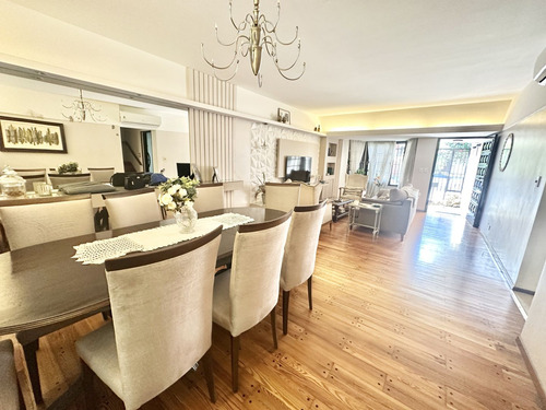 Venta De Hermosa Casa En Parque Chacabuco
