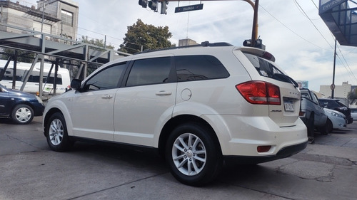 Imagen 5 de 11 de Dodge Journey Sxt 2.4 2017 Di Buono