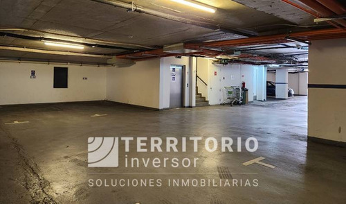 Imagen 16 de 18 de Se Vende Amplia Oficina En Av. Borgoño