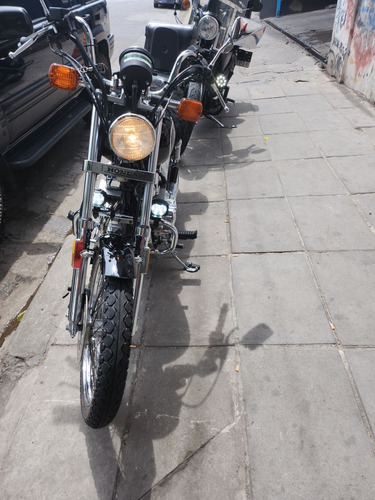 Imagen 2 de 9 de Honda Rebel 250