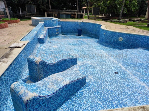 Gbf 25-6957 Villa De Cura Vendo Espectacular Casa Con Terreno Y Todas Sus Comodidades Invierta Ya Comunicate Conmigo.