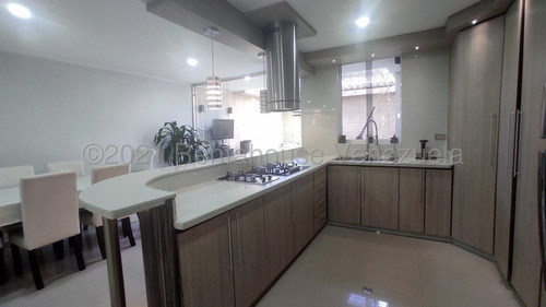 Imagen 3 de 23 de Preciosa Casa Tipo Townhouse Urb. Privado Valle Paraíso Turmero 23-3845 Ejc