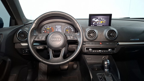 Audi A3 1.4 DYNAMIC DCT