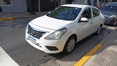 Nissan Versa 1.6 Sense