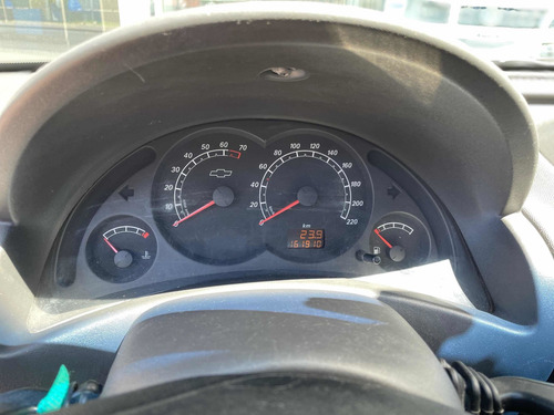 Imagen 10 de 16 de Chevrolet Corsa 2009 1.8 Gl Aa+da