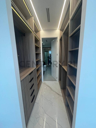 Venta De Apartamento De Lujo En Torre Sky Park, Las Mercedes