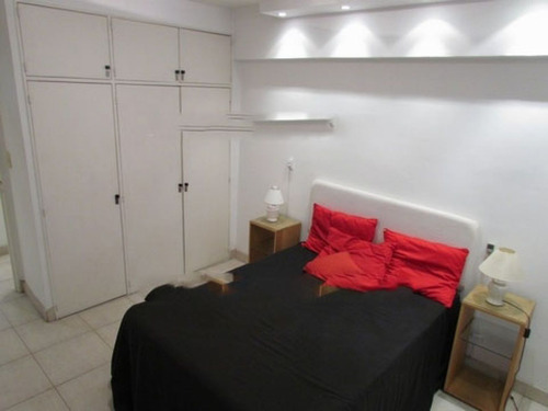 Palermo, Av Córdoba 3700, 3 Amb, 75m2, U$s 850 + Luz+gas. 3px