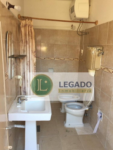 Casa En Venta En Atlántida, Excelente Ubicación.-