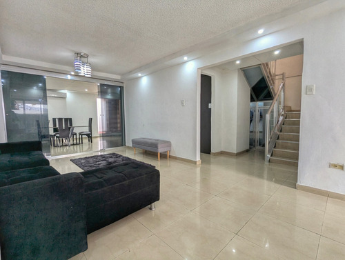 Casa En La Urb La Esmeralda San Diego - Rc