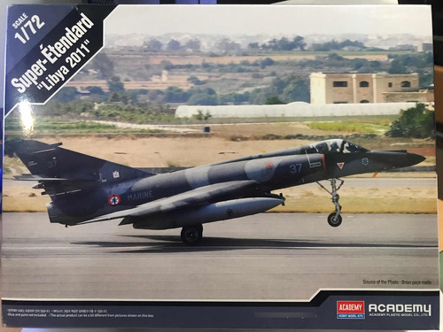 Academy 12431 Super Etendard Libya 2011 Escala 1/72