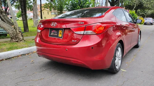 Hyundai Elantra 1.8 i35 GLS MT