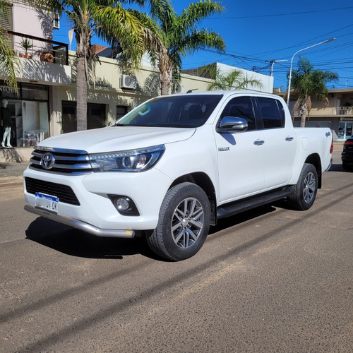 Toyota Hilux 2.8 Cd Srx 177cv 4x4 At