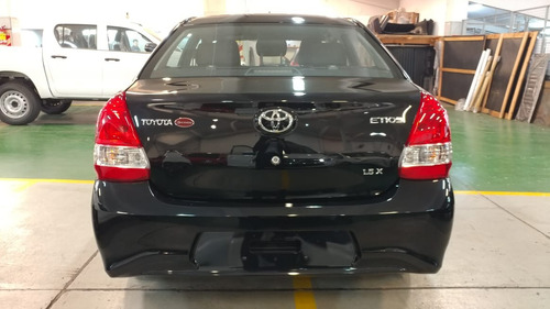 Toyota Etios 1.5 Sedan X