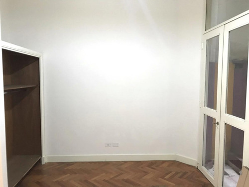 Imagen 5 de 22 de Hermoso 2 Amb. En Venta En Emblemático Edificio De Congreso!