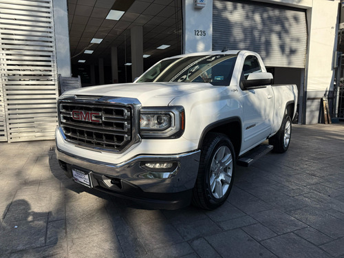 GMC Sierra 5.4 Cabina Regular Sle 4x4 At