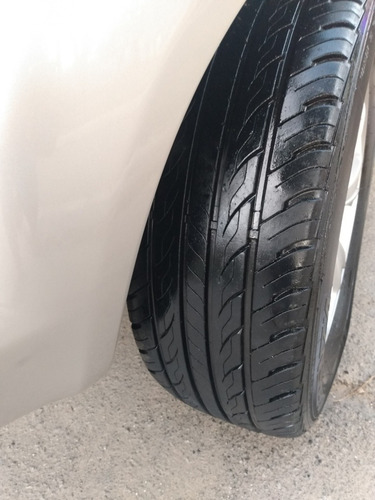 Imagem 12 de 15 de Hyundai Tucson Gl, 4x2, 2.0, 16v.
