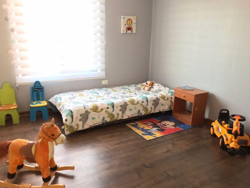 Imagen 17 de 20 de Casa Autosustentable En Colliguay Con Piscina