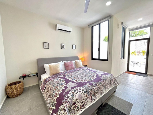 Centro A 2 Cuadras Del Paseo Montejo Hermosa Casa Amueblada (avc-2052)