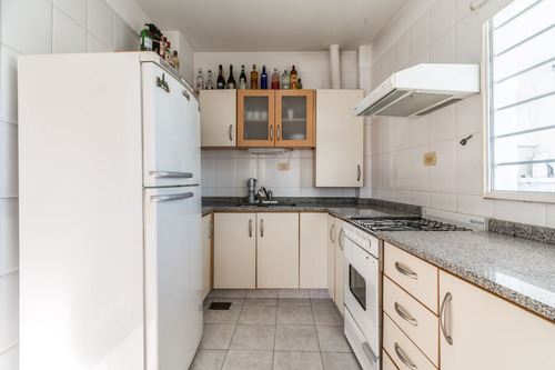 Imagen 8 de 30 de 4 Ambientes Piso Alto C/terraza Y Coch Todo Luz