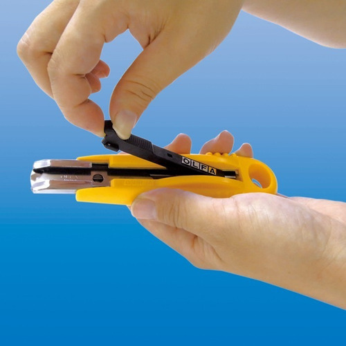 Imagem 2 de 5 de Estilete De Segurança Olfa Profissional Sk-4 Auto Retrátil