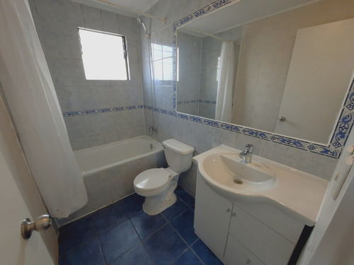 Linda Casa Con Acceso Controlado En Portal Del Bosque, Maipu