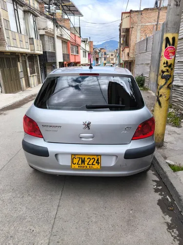 Peugeot 307 1.6 Xr Feline 5 p