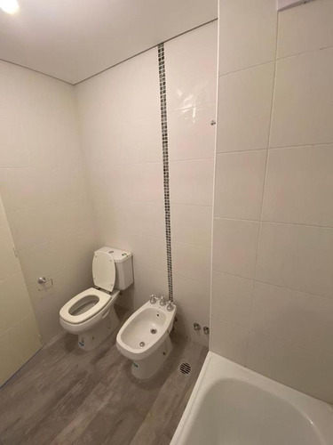 Imagen 6 de 10 de Departamento En Tigre Av Cazon Al 1500