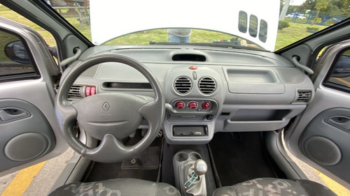 Imagen 17 de 18 de Renault Twingo Authentique